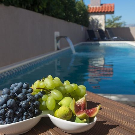 Life - New And Luxury Holiday House Kaštela Exteriör bild