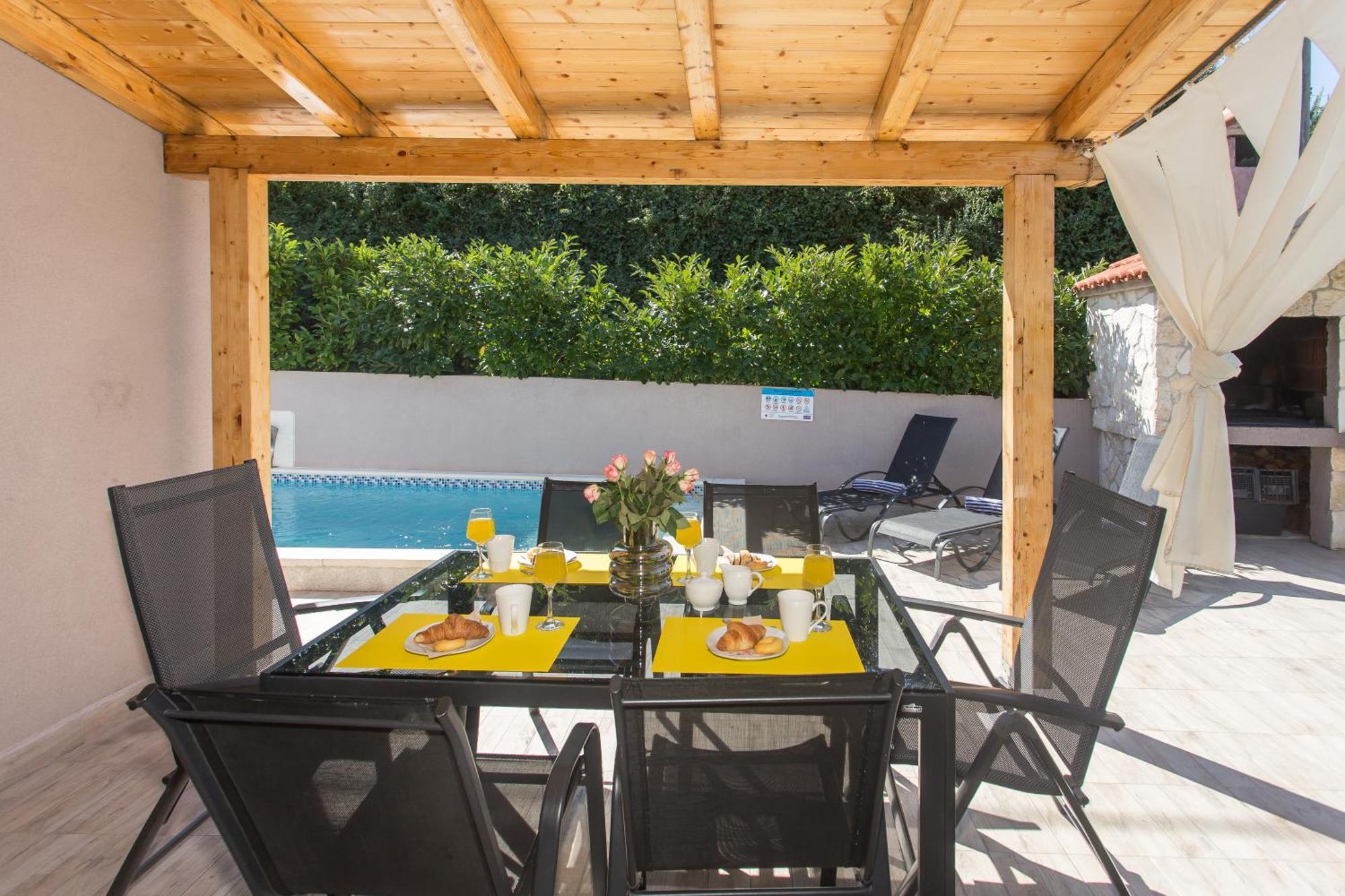 Life - New And Luxury Holiday House Kaštela Exteriör bild