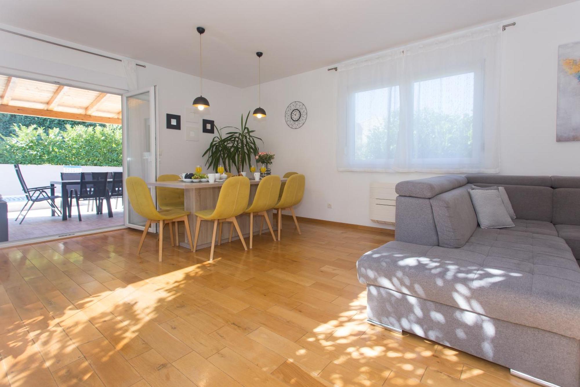 Life - New And Luxury Holiday House Kaštela Exteriör bild