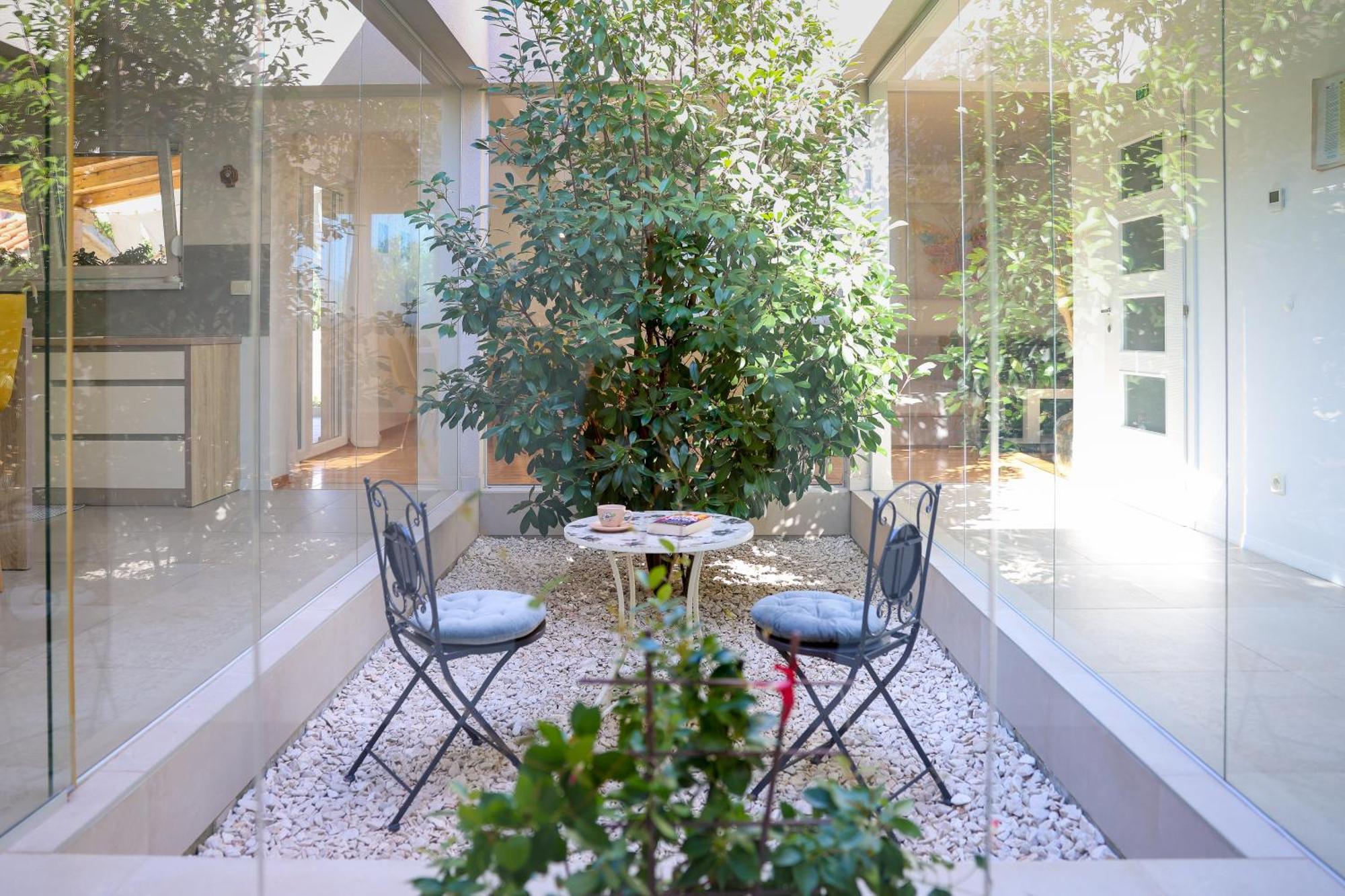 Life - New And Luxury Holiday House Kaštela Exteriör bild
